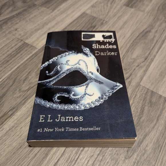 Vintage Other - Fifty Shades Darker Softcover Paperback Book Written By E. L. James